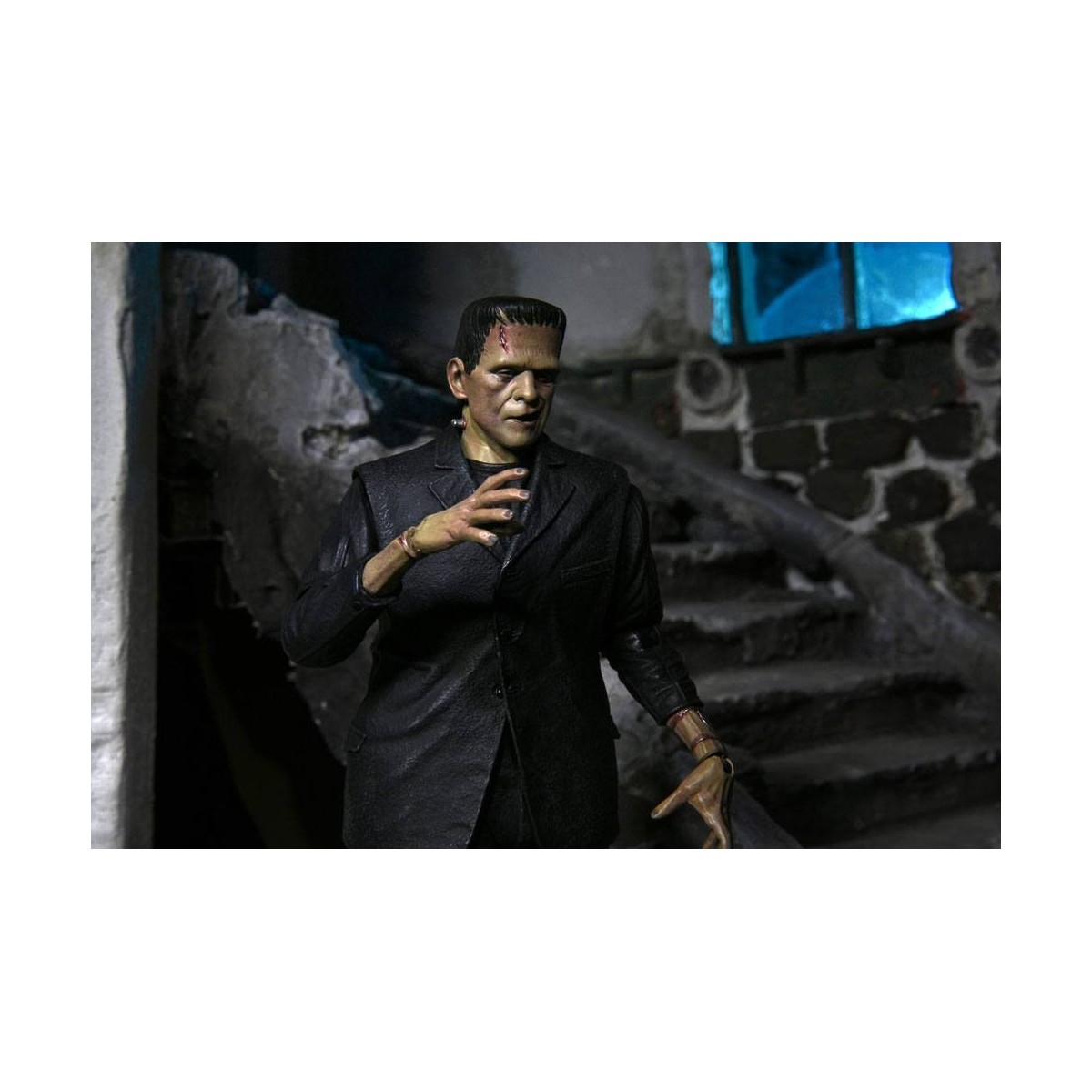 NECA - Ultimate Frankenstein's Monster Color Version - Universal Monsters
