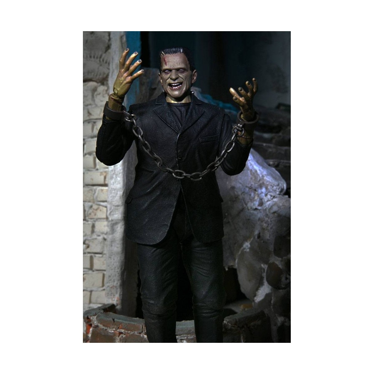 NECA - Ultimate Frankenstein's Monster Color Version - Universal Monsters