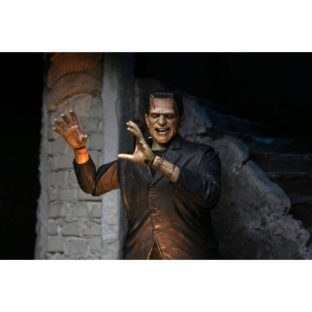 NECA - Ultimate Frankenstein's Monster Color Version - Universal Monsters