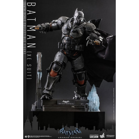 Hot Toys Batman: Arkham Origins - Batman (XE Suit) Movie Masterpiece 1/6