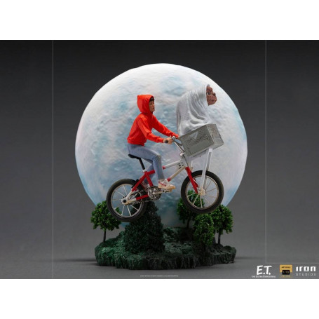 Iron Studios - ET & Elliot - E.T. The Extra-Terrestrial 1/10 BDS Art Scale