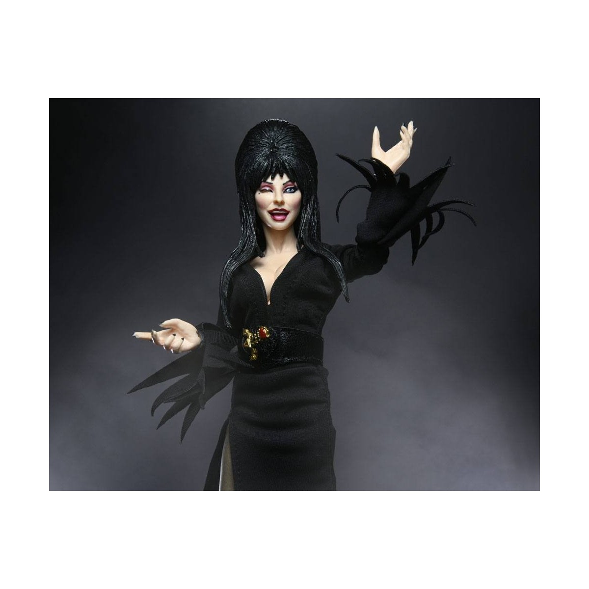 Neca - Elvira Mistress of the Dark - Retro Cloth