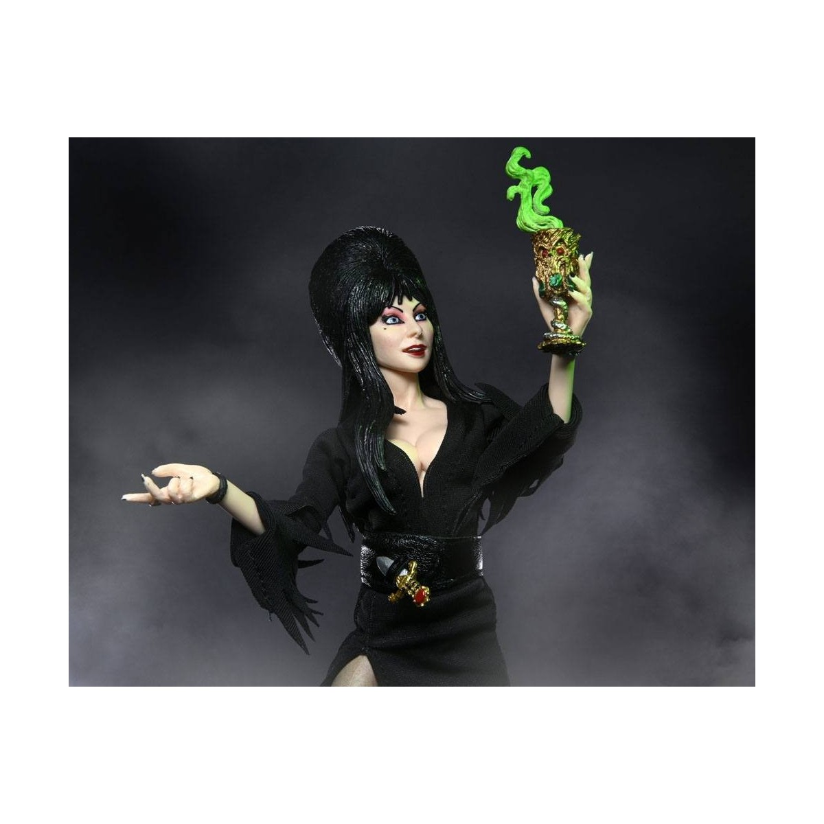 Neca - Elvira Mistress of the Dark - Retro Cloth