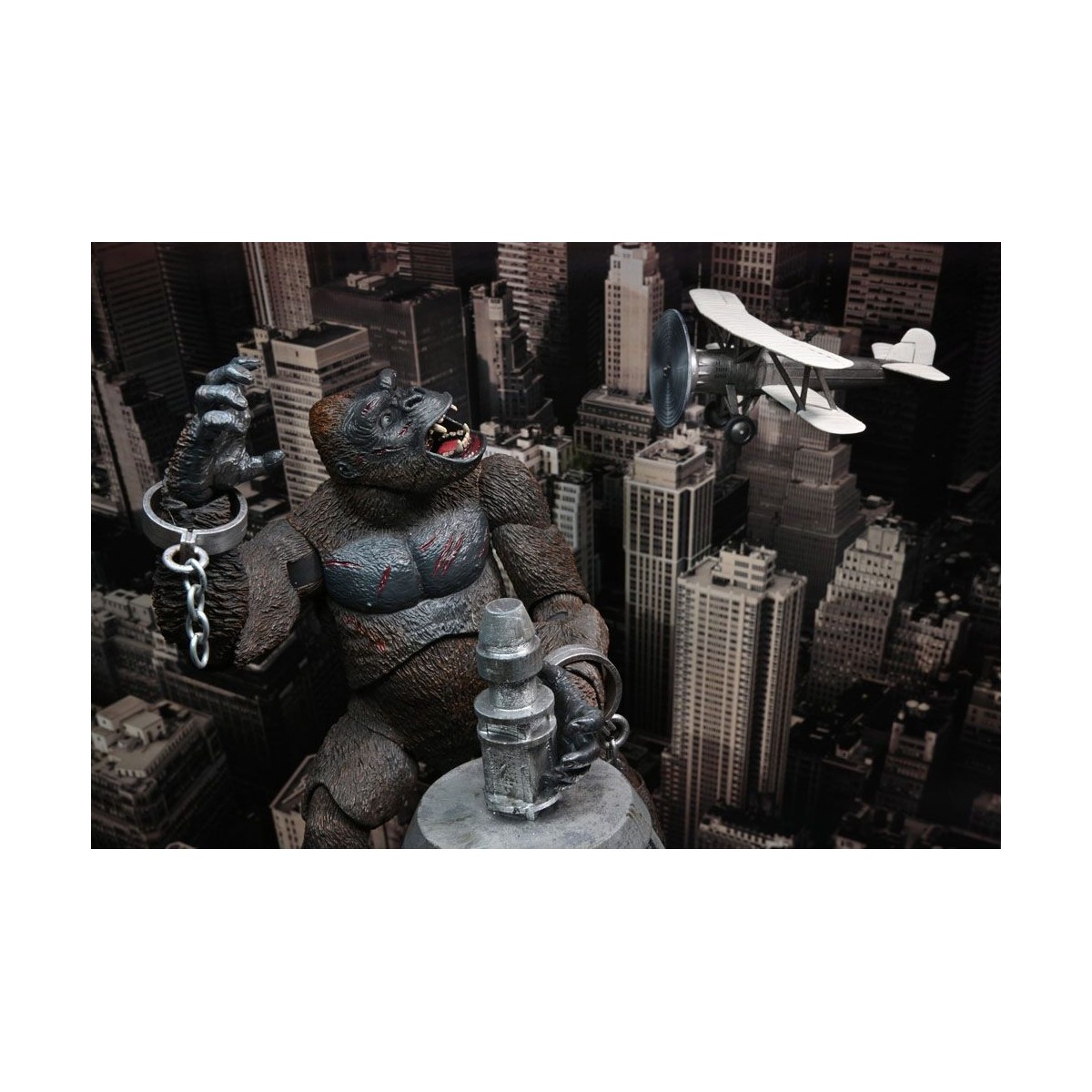 Neca - Ultimate KING KONG Concrete Jungle 1/12 Figurine