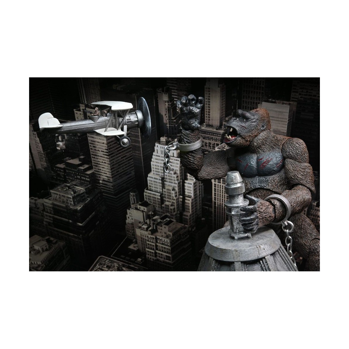 Neca - Ultimate KING KONG Concrete Jungle 1/12 Figurine