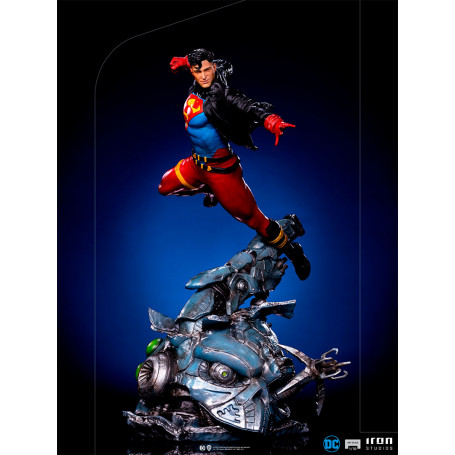 Iron Studios - Superboy Deluxe DC Comics Series 7 - Art Scale 1/10