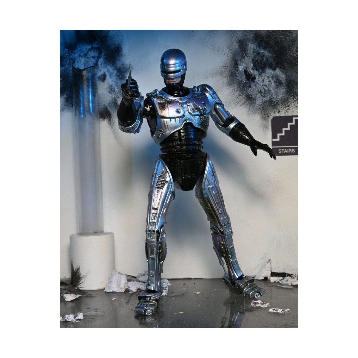 Neca - RoboCop - Ultimate Battle Damaged RoboCop with Chair