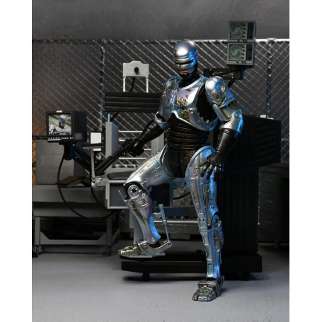 Neca - RoboCop - Ultimate Battle Damaged RoboCop with Chair