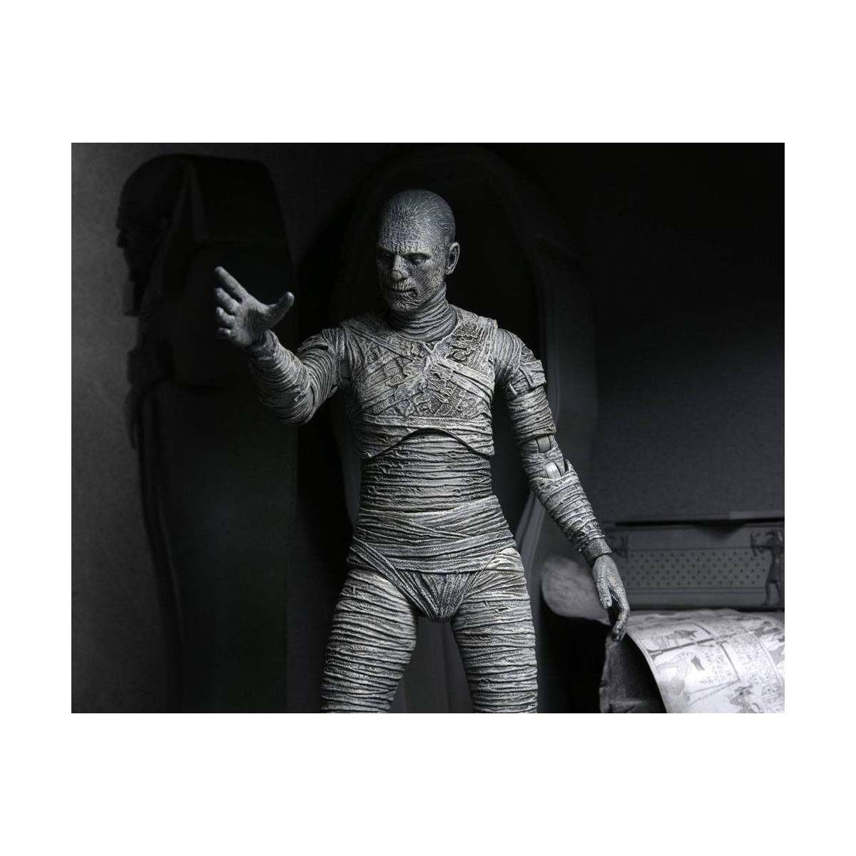 NECA - Ultimate The Mummy Black & White Version - Universal Monsters