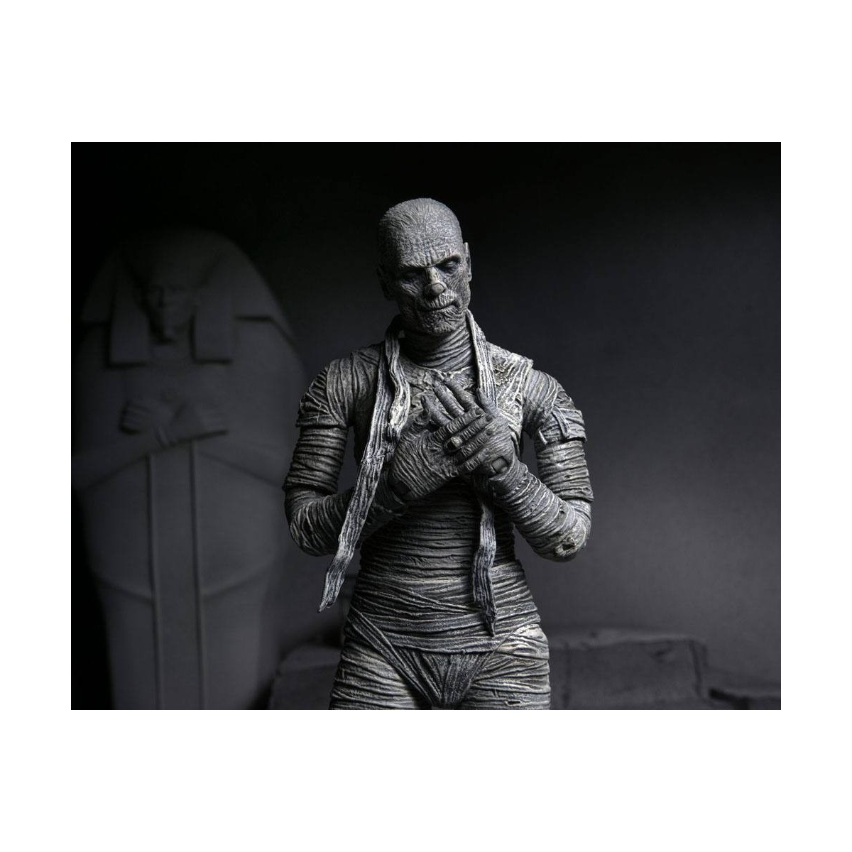 NECA - Ultimate The Mummy Black & White Version - Universal Monsters