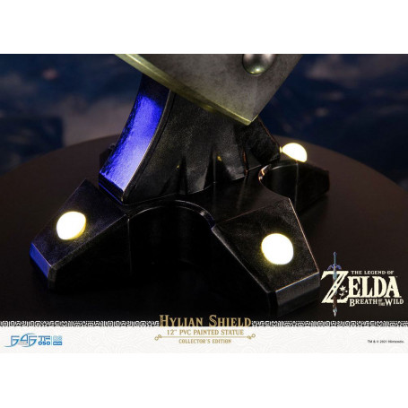 First 4 Figures - Zelda - Hylian Shield Collector's Edition - Breath of the Wild PVC statue