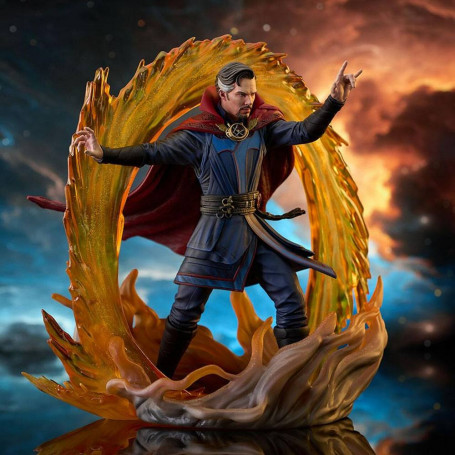 Diamond Marvel Gallery Figure - Doctor Strange in the Multiverse of Madness