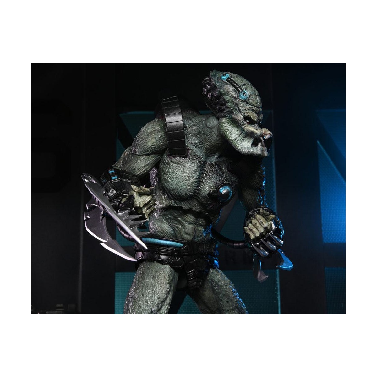 Neca - Ultimate Deluxe Stone Heart - Predator Concrete Jungle