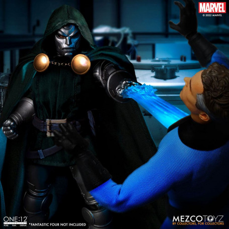 Mezco One 12 - Doctor Doom - Doctor Doom