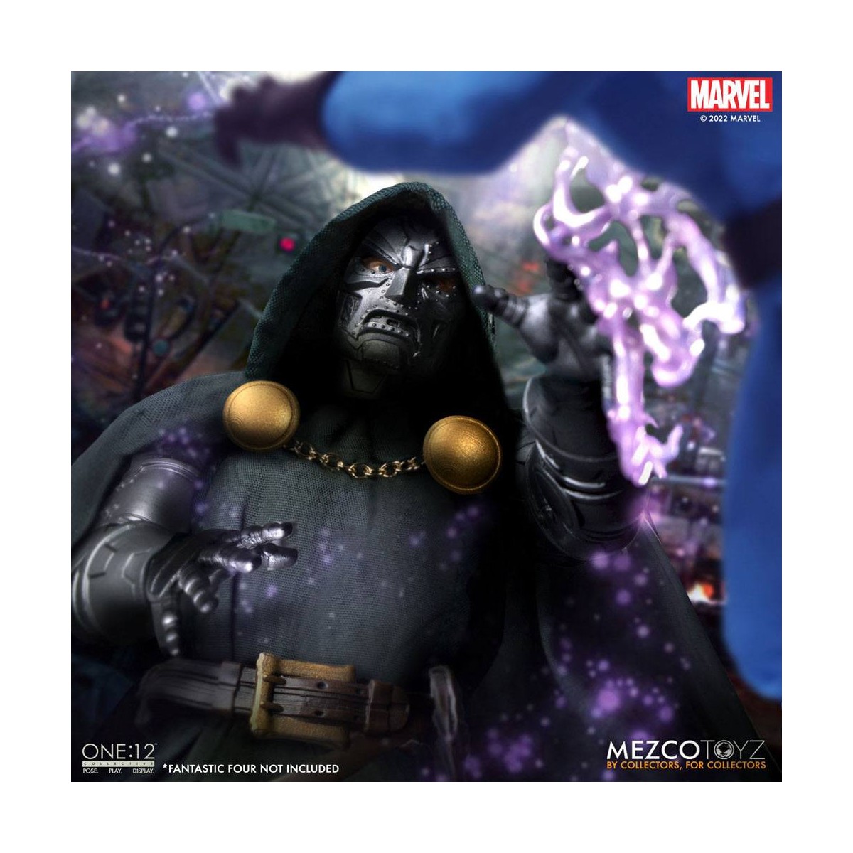 Mezco One 12 - Doctor Doom - Doctor Doom