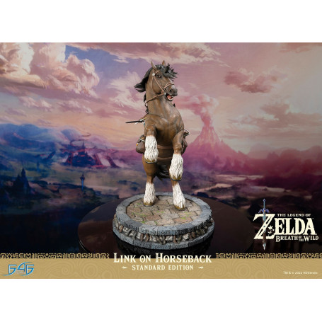 First 4 Figures - Zelda - The Legend of Zelda: Breath of The Wild - Link on Horseback (Standard Edition)