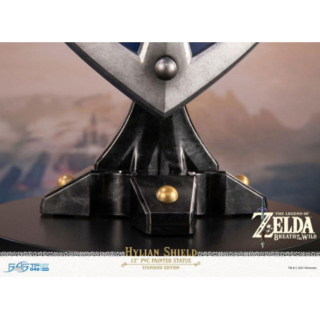 First 4 Figures - Zelda - Hylian Shield Standard Edition - Breath of the Wild PVC statue