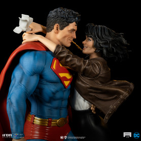 Iron Studios - Superman and Loic Lane Diorama 1/6