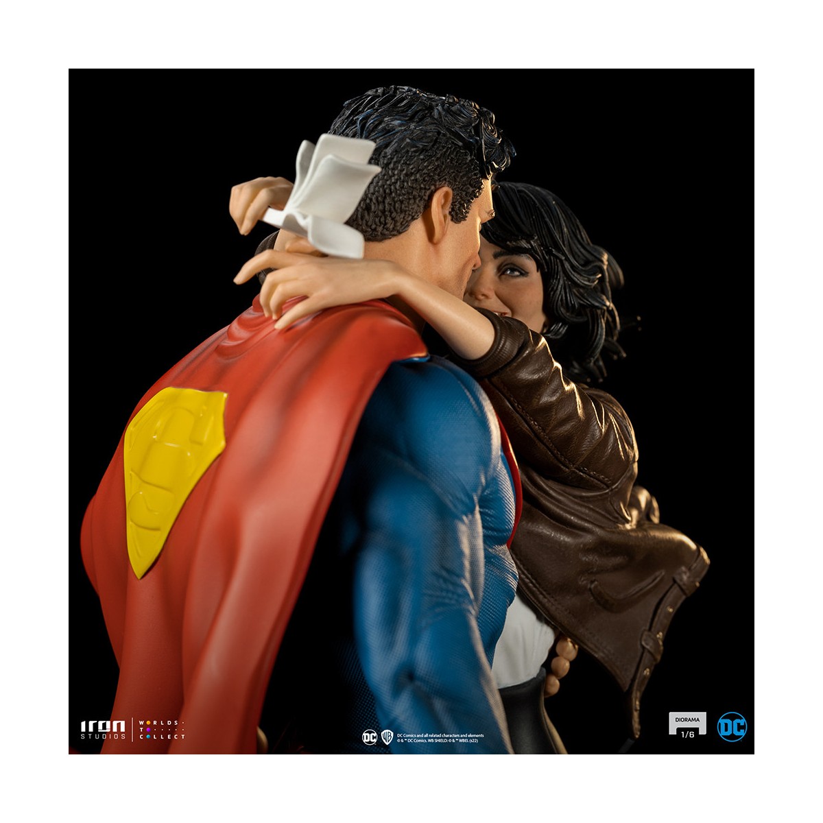 Iron Studios - Superman and Loic Lane Diorama 1/6