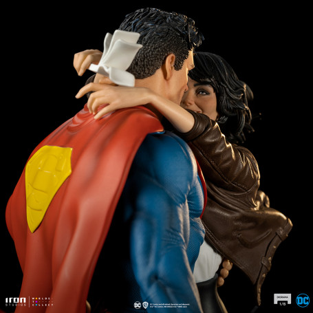 Iron Studios - Superman and Loic Lane Diorama 1/6