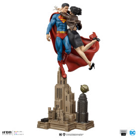 Iron Studios - Superman and Loic Lane Diorama 1/6