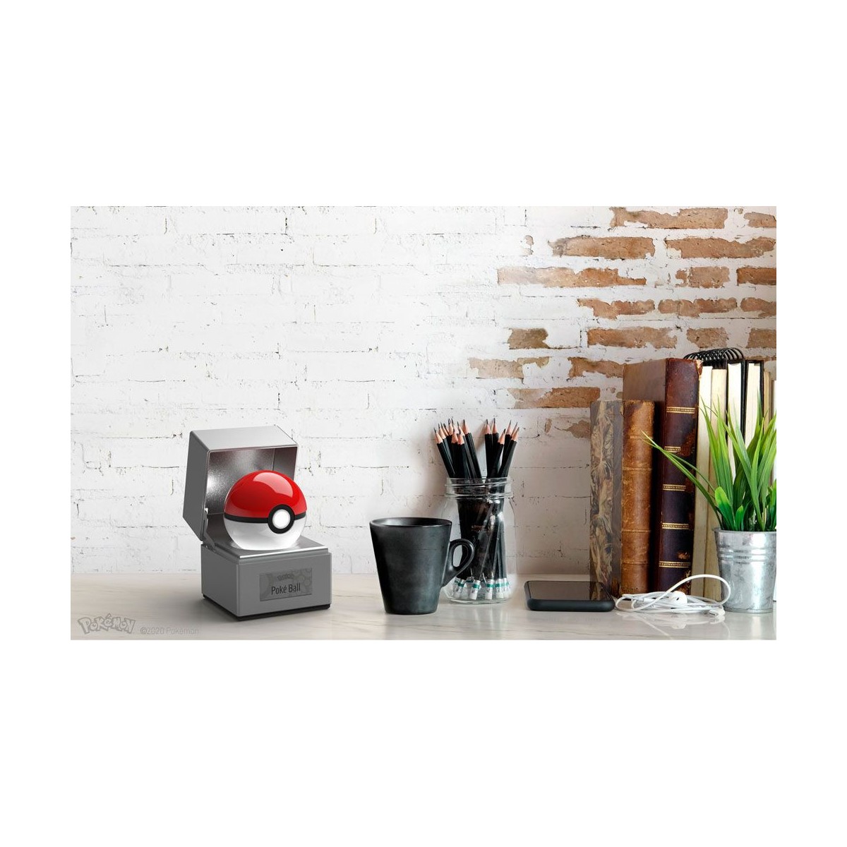 Wand Company - Pokémon Diecast replica - Pokeball 1/1