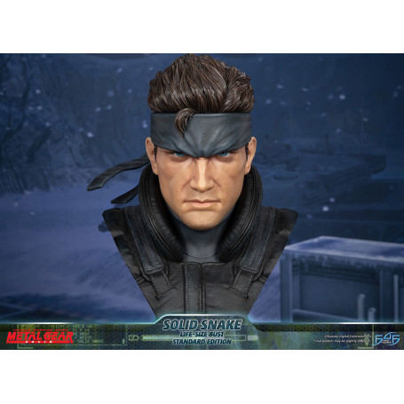 Metal Gear Solid - Solid Snake Life Size Bust - First 4 Figures