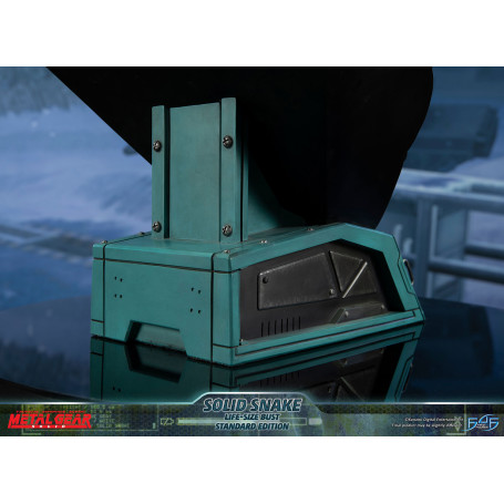 Metal Gear Solid - Solid Snake Life Size Bust - First 4 Figures