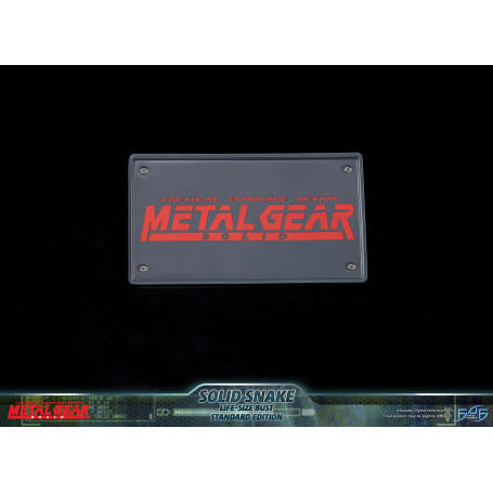 Metal Gear Solid - Solid Snake Life Size Bust - First 4 Figures