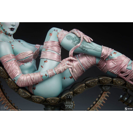 Sideshow - Olivia De Berardinis Frankie Reborn 1/4 "Limited Edition" statue