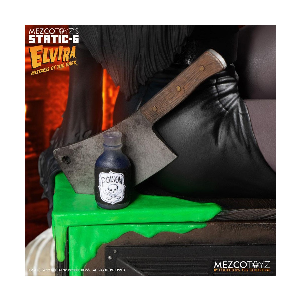 Mezco - Static 6 - Elvira mistress of darkness 1/6 statue