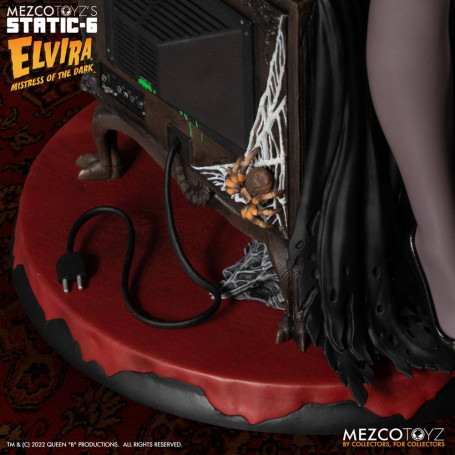 Mezco - Static 6 - Elvira mistress of darkness 1/6 statue