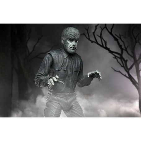 NECA - Ultimate The Wolf Man Black & White Version - Universal Monsters