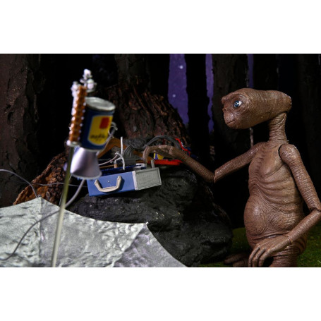 Neca - E.T. The Extra Terrestrial - Ultimate Deluxe E.T.