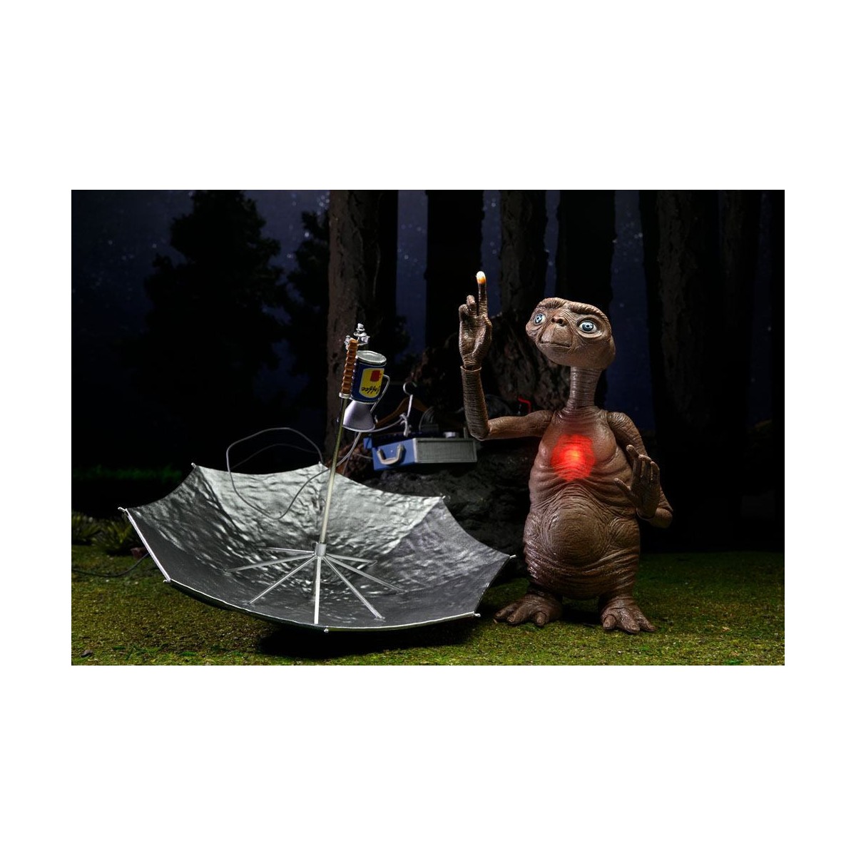 Neca - E.T. The Extra Terrestrial - Ultimate Deluxe E.T.