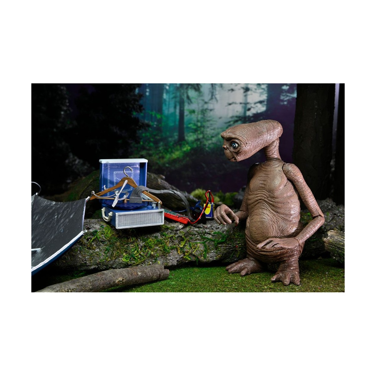 Neca - E.T. The Extra Terrestrial - Ultimate Deluxe E.T.