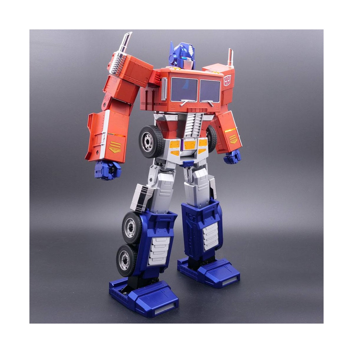 Robosen - Transformers Optimus Prime - interactive self-transforming robot - English version