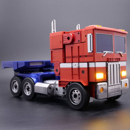 Robosen - Transformers Optimus Prime - interactive self-transforming robot - English version