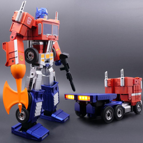 Robosen - Transformers Optimus Prime - interactive self-transforming robot - English version