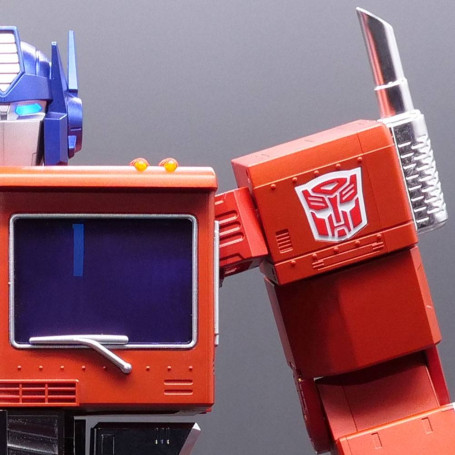 Robosen - Transformers Optimus Prime - interactive self-transforming robot - English version