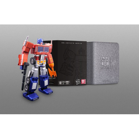 Robosen - Transformers Optimus Prime - interactive self-transforming robot - English version