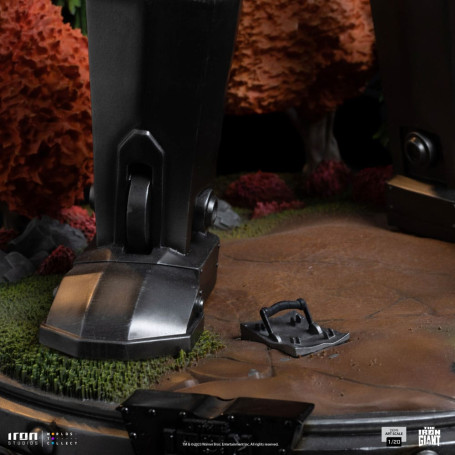 Iron Studios - Half Art Scale 1/20 - The Iron Giant & Hogarth Hughes Statuette