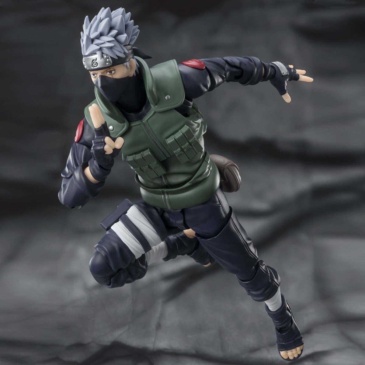 Bandai Tamashi Nation SH Figuarts SHF - Hatake Kakashi THE FAMED SHARINGAN HERO - Naruto Shippuden